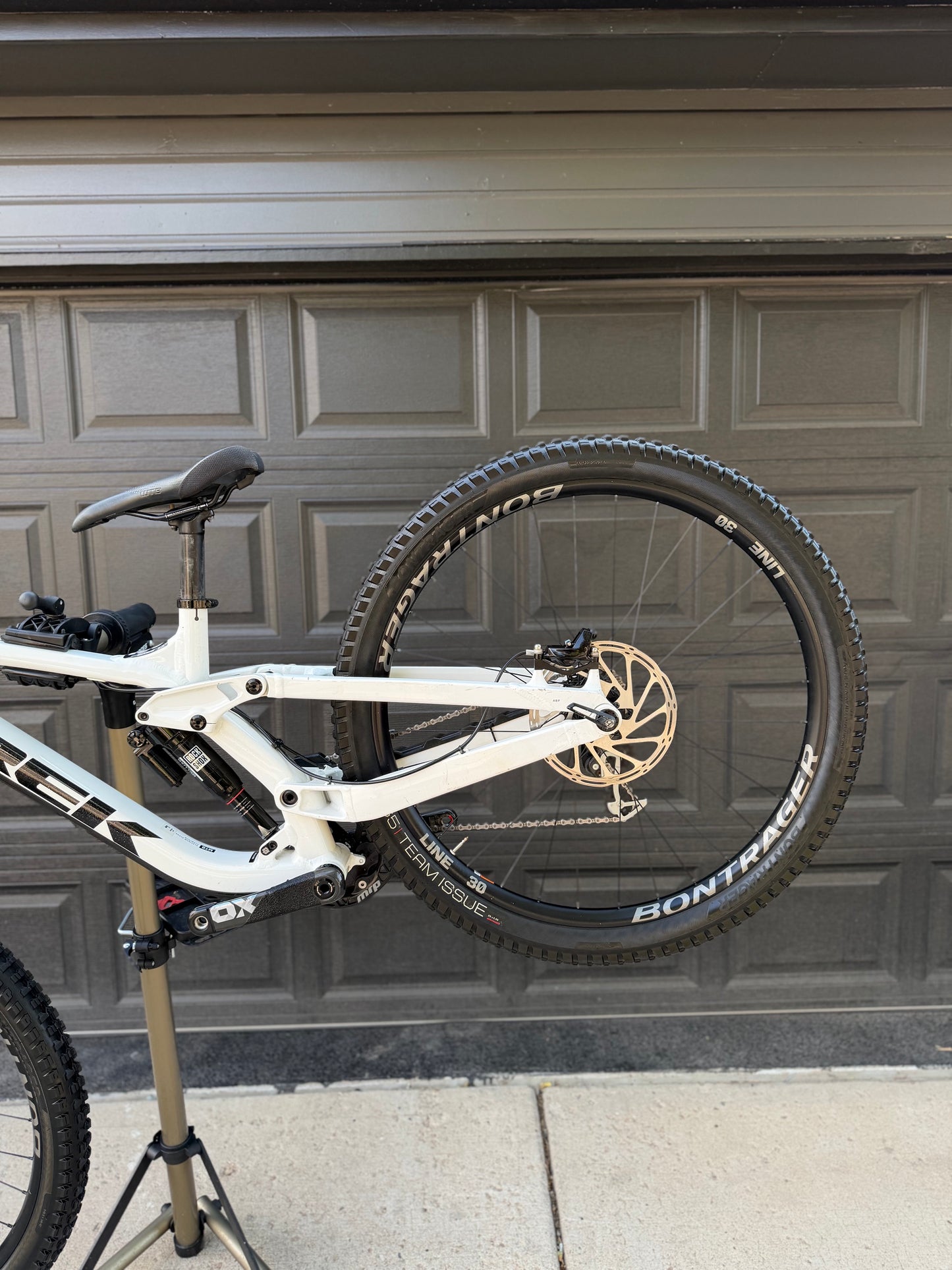 TREK Session 9 Full Suspension Downhill Mountain Bike