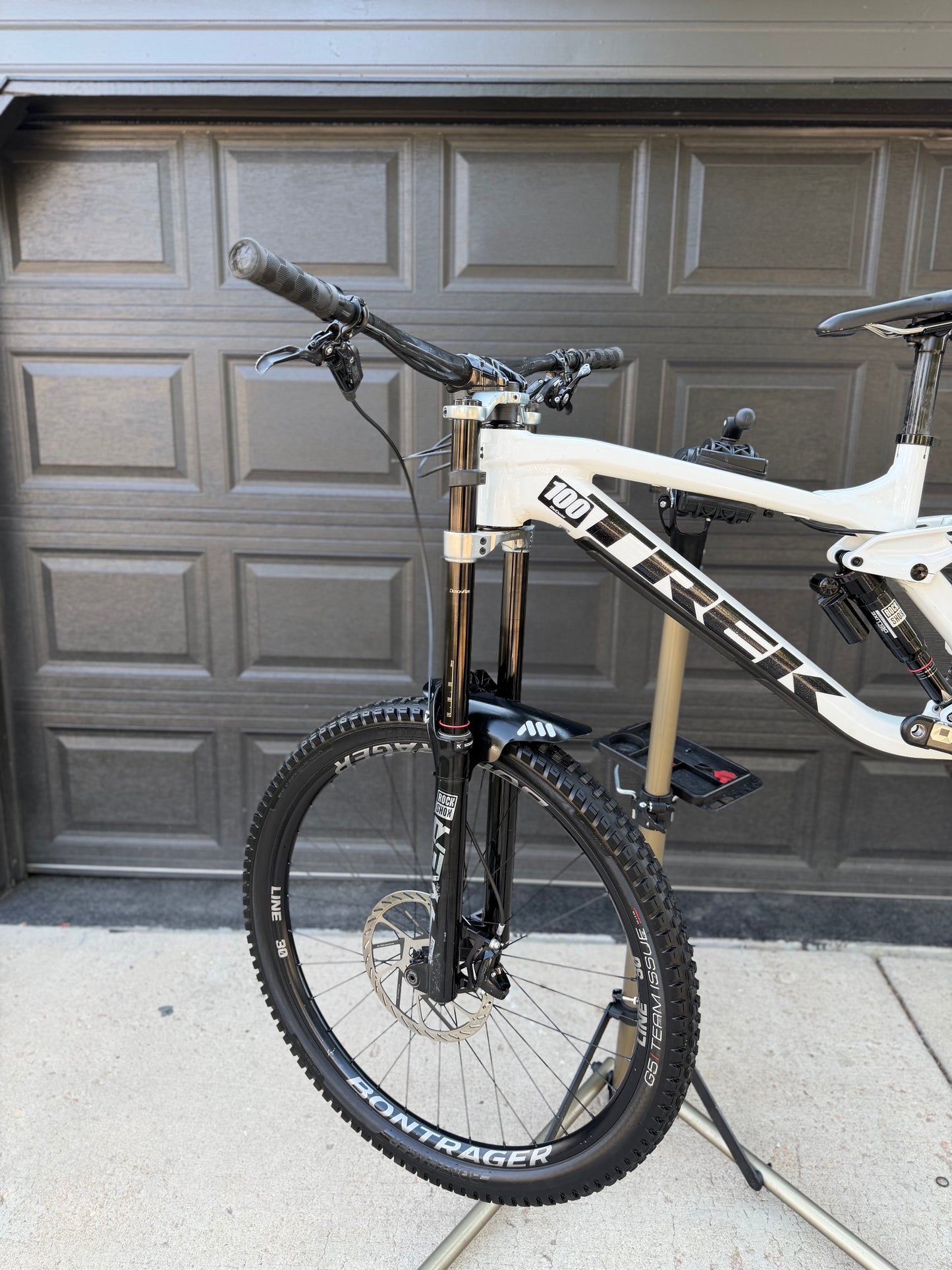TREK Session 9 Full Suspension Downhill Mountain Bike