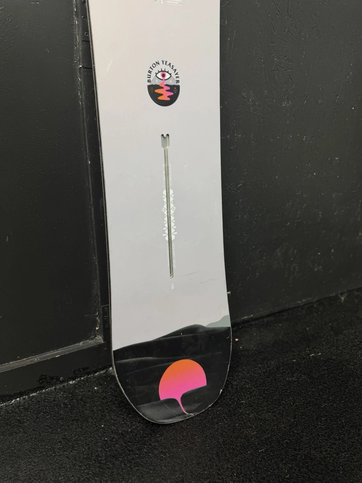 Burton Yeasayer Flattop Snowboard