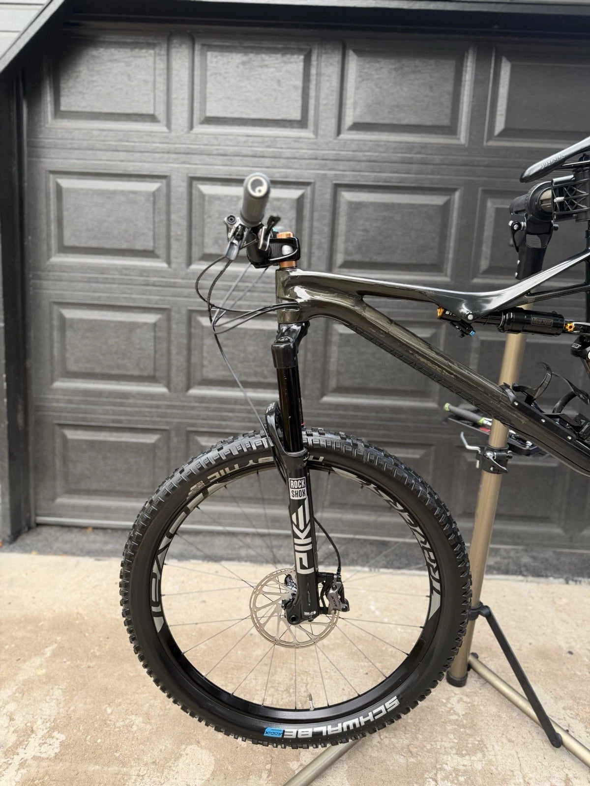Specialized Stumpjumper FSR Pro Carbon Downhill Bike (2018 Model)