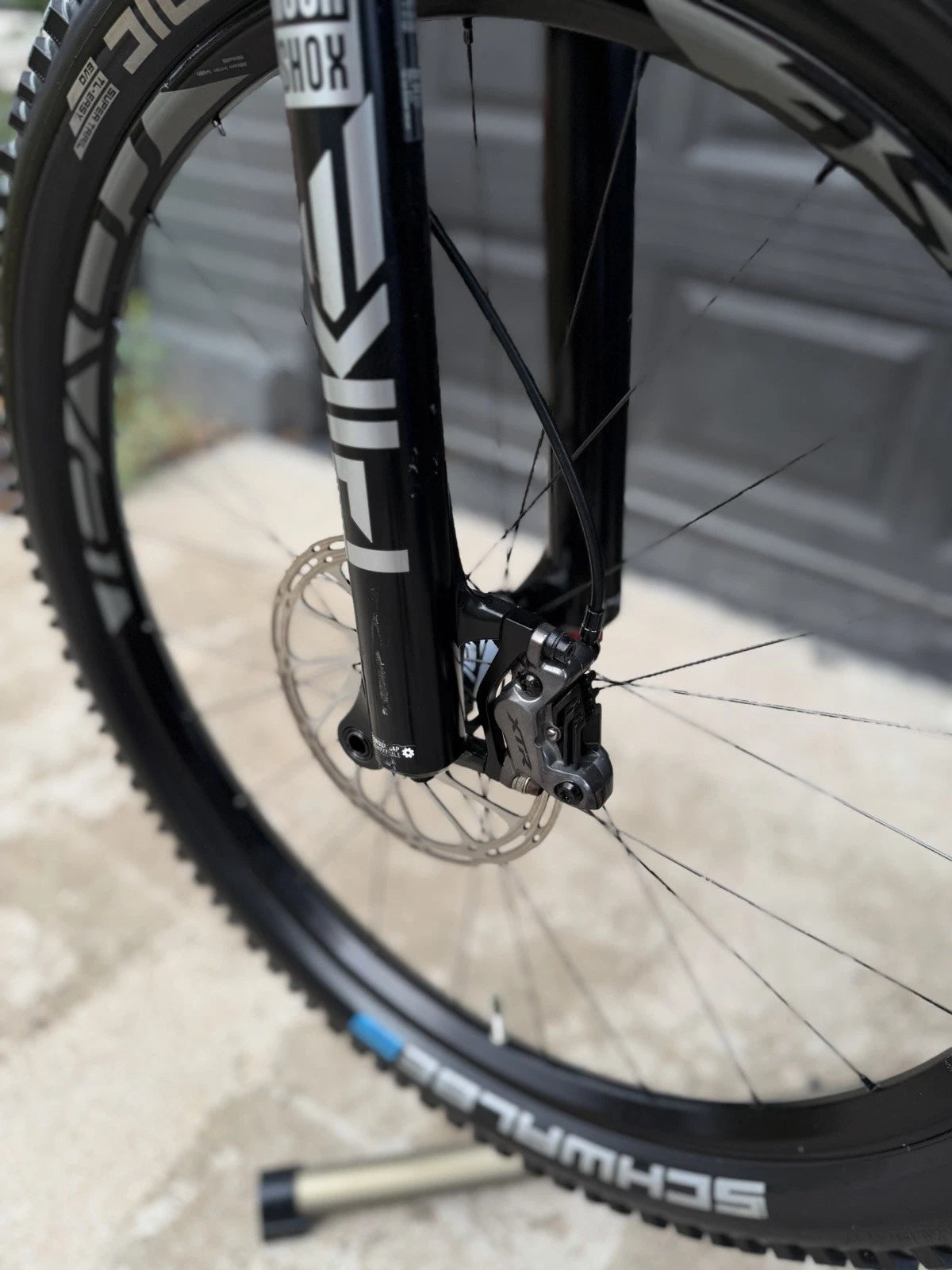 Specialized Stumpjumper FSR Pro Carbon Downhill Bike (2018 Model)
