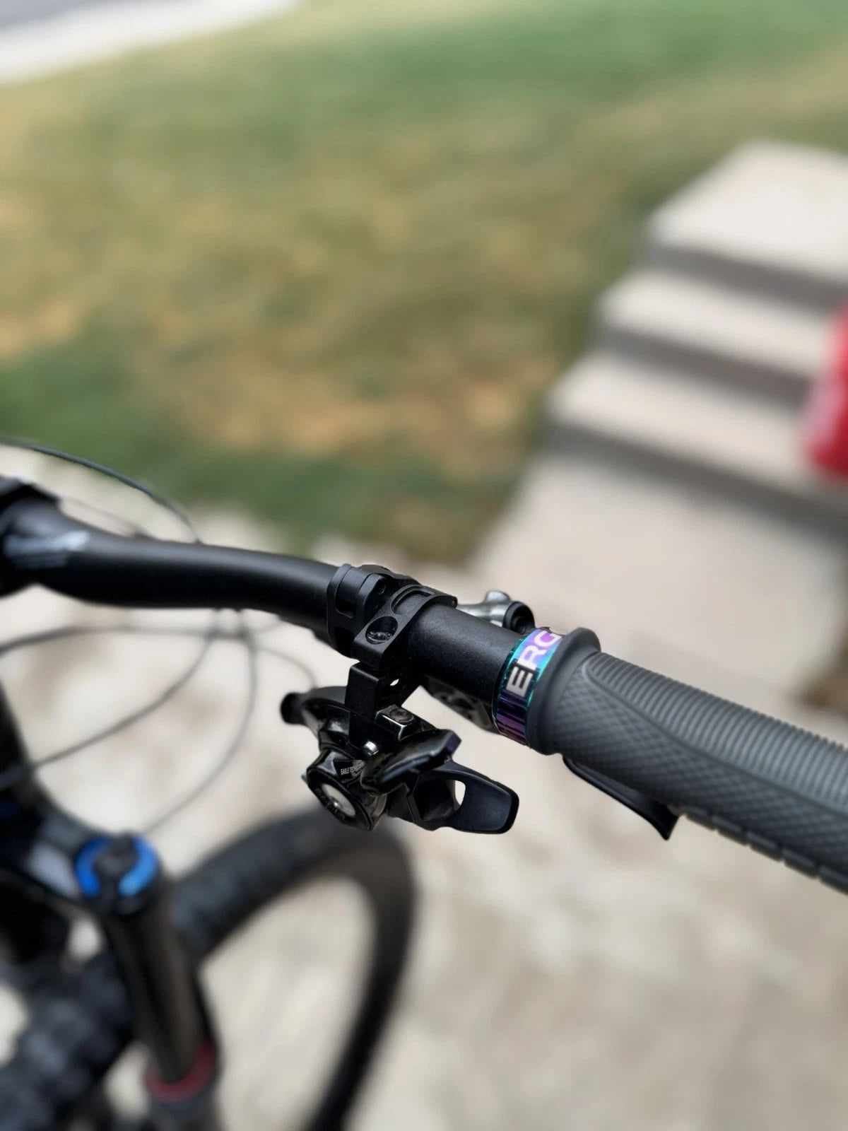 Specialized Stumpjumper FSR Pro Carbon Downhill Bike (2018 Model)