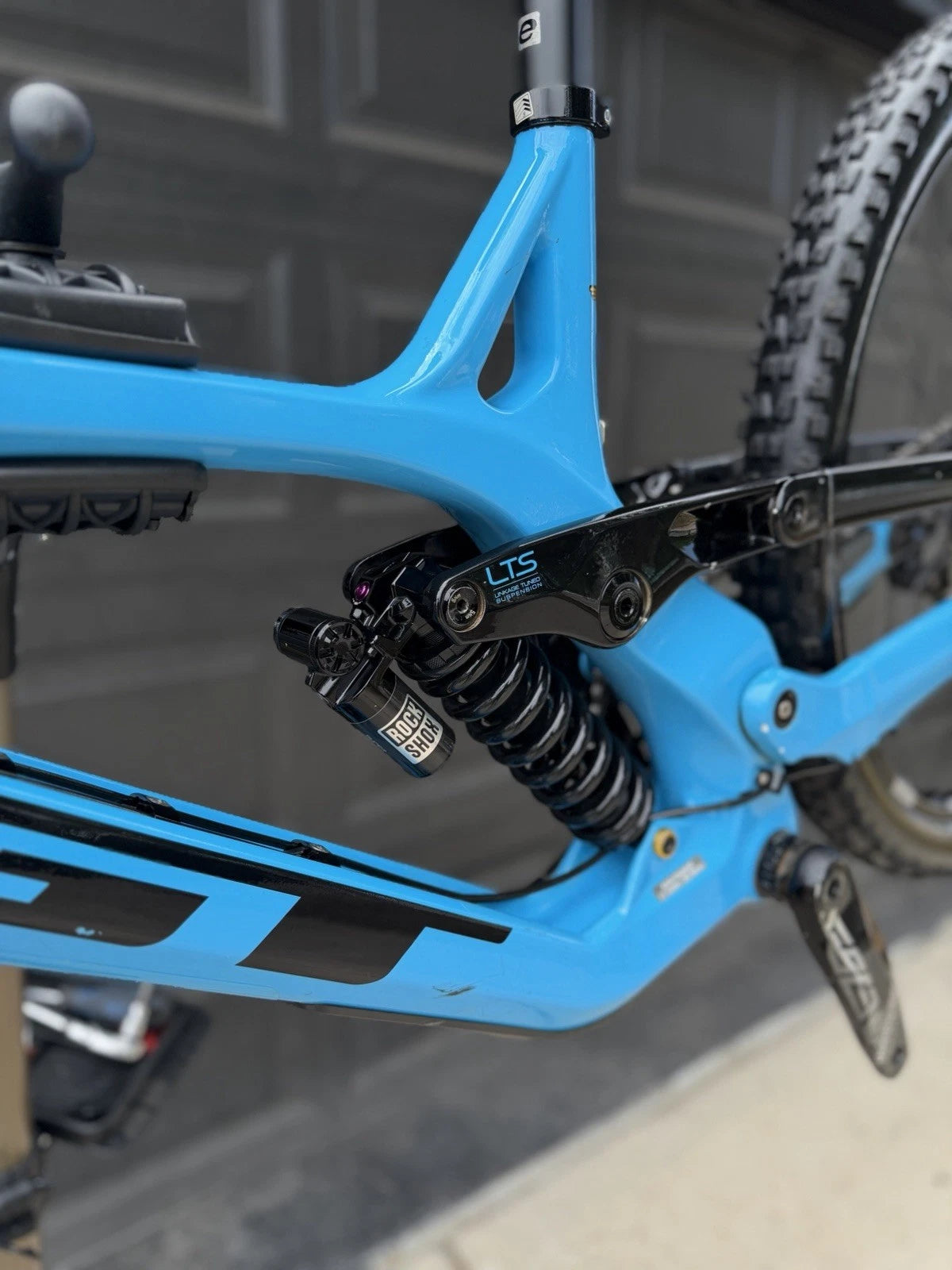 Gt Fury Expert Carbon Downhill Bike Size Large (2022 Model)