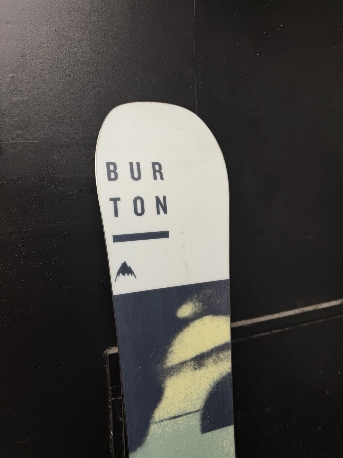 Burton Flight Attendant Snowboard